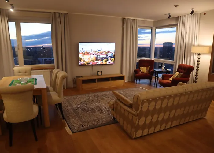 Lelle Luxury Penthouse Apartment